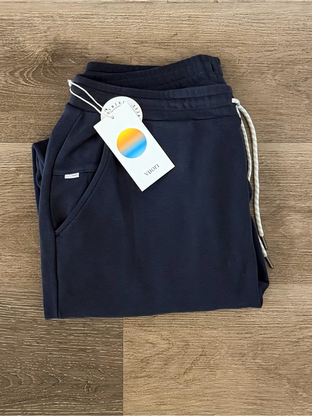 Vuori Men's Cypress Sweatpants Navy Sz LARGE  V446 Athletic NWT - Picture 3 of 5